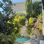 Villa At Location
