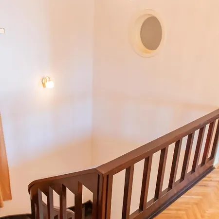 Villa At Location