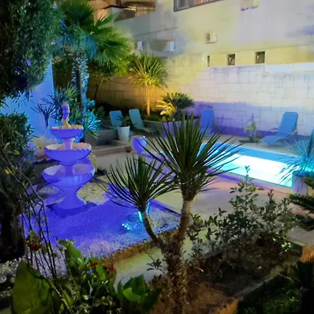 Villa At Location *