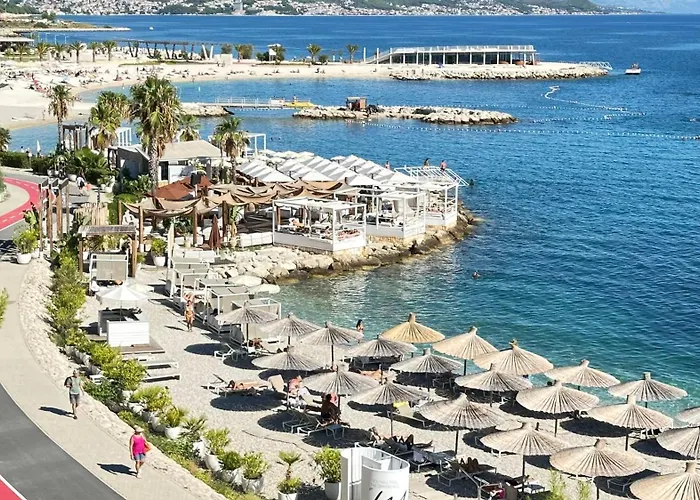 At Location ヴィラ *